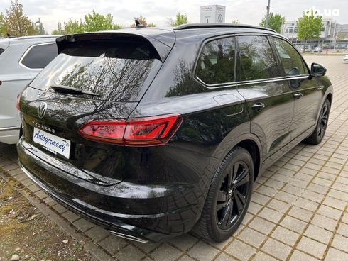 Volkswagen Touareg 2022 - фото 41