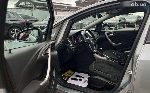Opel Astra 2011 - фото 17