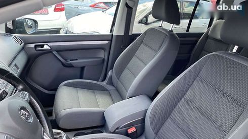 Volkswagen Touran 2010 - фото 28