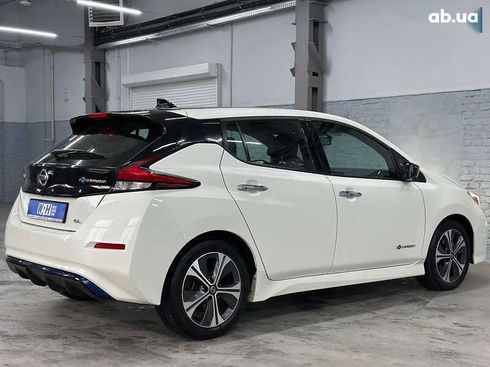 Nissan Leaf 2019 - фото 10