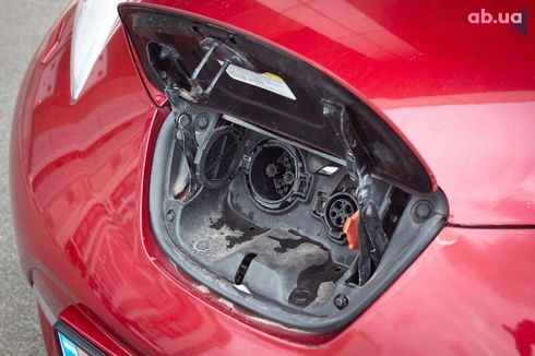 Nissan Leaf 2017 - фото 30