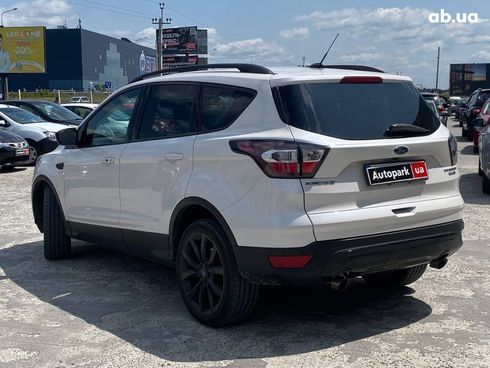 Ford Escape 2017 белый - фото 20
