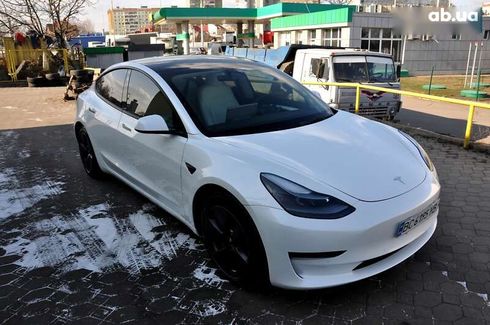 Tesla Model 3 2022 - фото 3