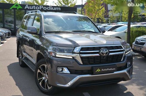 Toyota Land Cruiser 2017 - фото 8