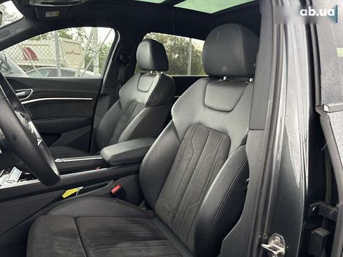 Audi E-Tron 2021 - фото 12