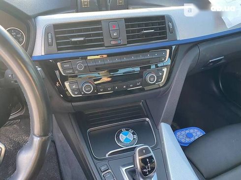 BMW 320 2016 - фото 8