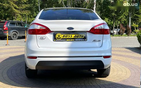 Ford Fiesta 2019 - фото 6