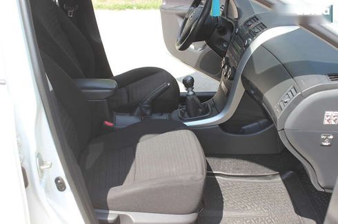 Toyota Corolla 2009 - фото 25