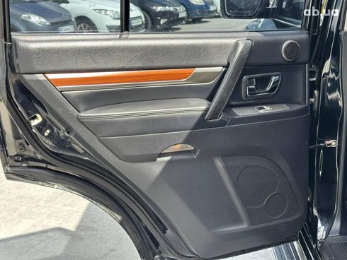 Mitsubishi Pajero Wagon 2007 черный - фото 85