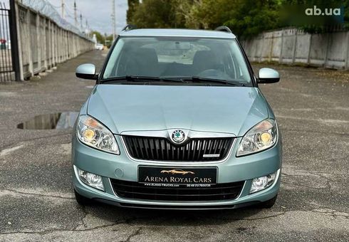Skoda Fabia 2011 - фото 4