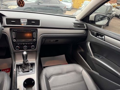 Volkswagen passat b7 2014 белый - фото 17