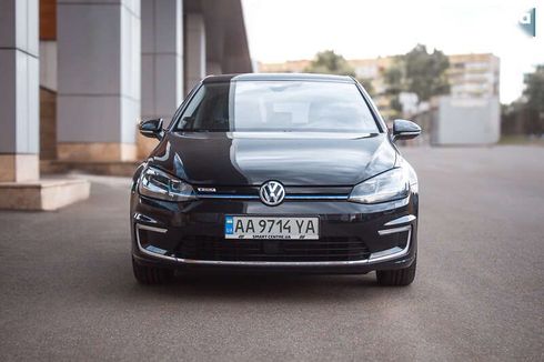 Volkswagen e-Golf 2018 - фото 11