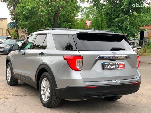 Ford Explorer 2020 серый - фото 7