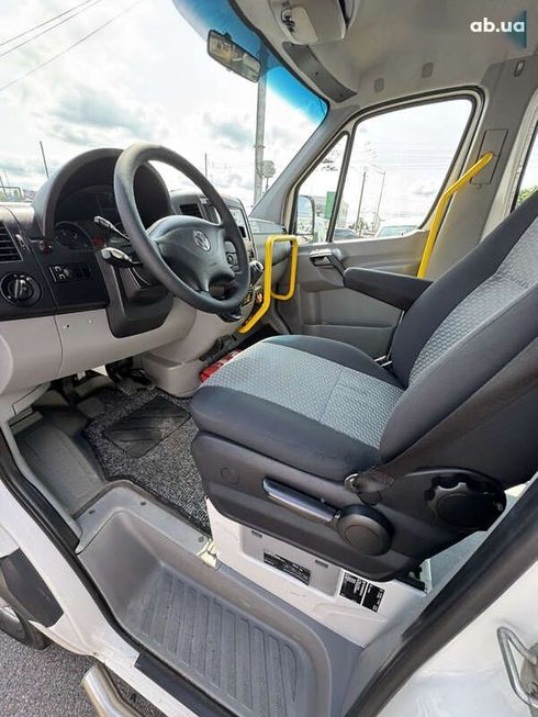 Volkswagen Crafter 2012 - фото 23
