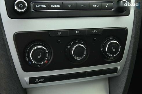 Skoda Octavia 2010 - фото 23