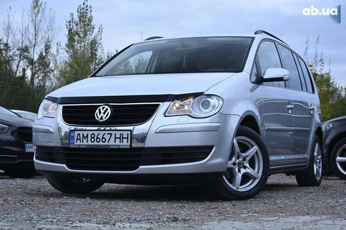 Volkswagen Touran 2009 - фото 9