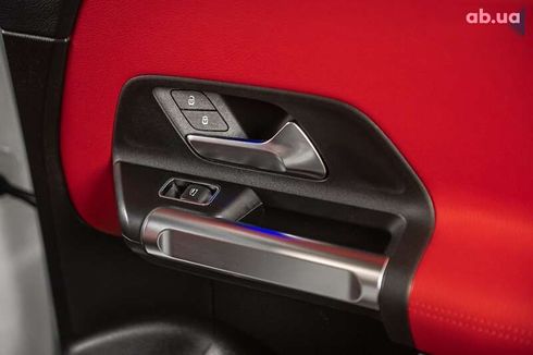 Mercedes-Benz GLB-Класс 2020 - фото 21