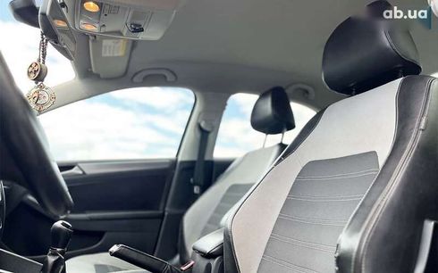 Volkswagen Jetta 2012 - фото 12