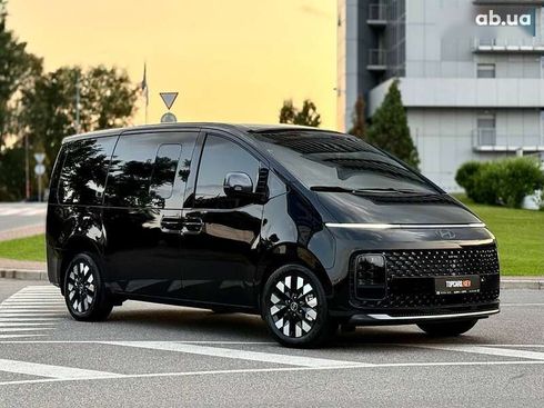 Hyundai Staria 2025 - фото 11