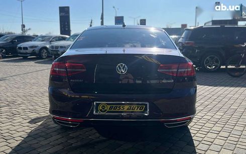 Volkswagen Passat 2017 - фото 6