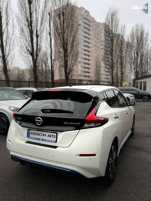 Nissan Leaf 2019 - фото 14