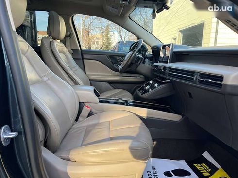 Lincoln Corsair 2020 - фото 25
