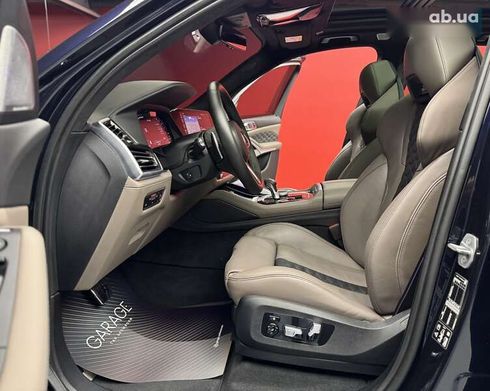 BMW X5 M 2022 - фото 29