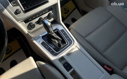 Volkswagen Passat 2015 - фото 21
