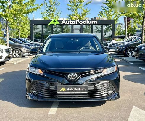 Toyota Camry 2017 - фото 6