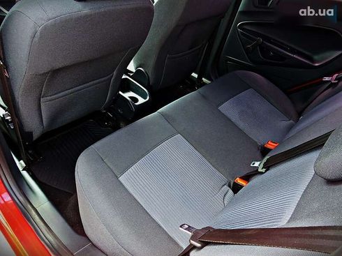 Ford Fiesta 2011 - фото 11