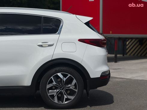 Kia Sportage 2018 белый - фото 6