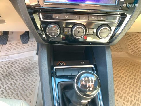 Volkswagen Jetta 2016 черный - фото 32