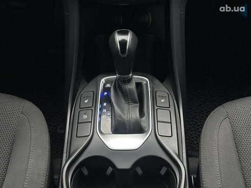 Hyundai Santa Fe 2017 - фото 25