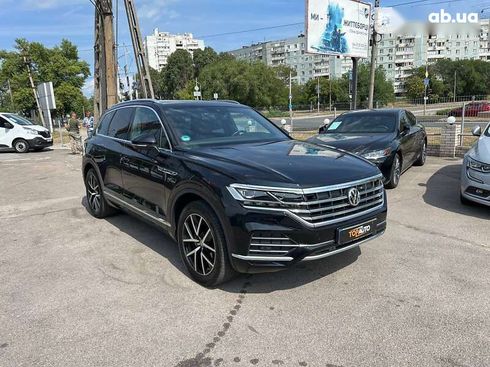 Volkswagen Touareg 2019 - фото 3