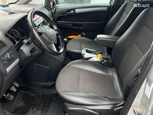 Opel Zafira 2010 серый - фото 15