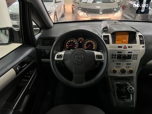 Opel Zafira 2008 серебристый - фото 8