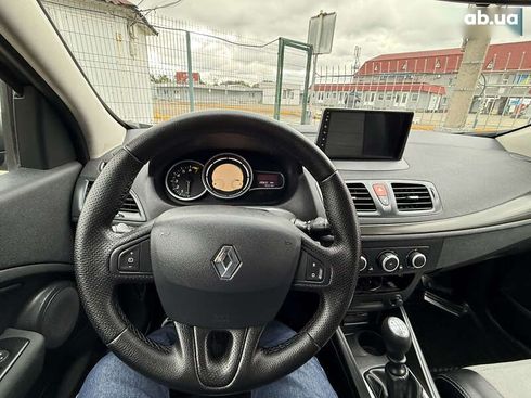 Renault Megane 2010 - фото 15