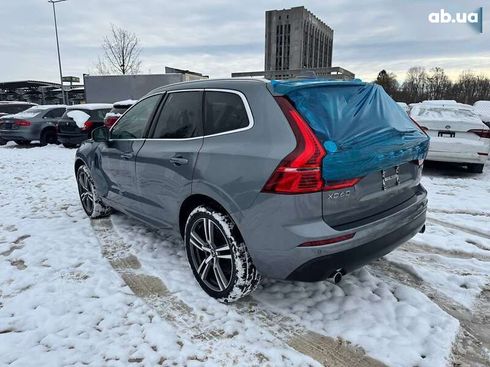 Volvo XC60 2019 - фото 3