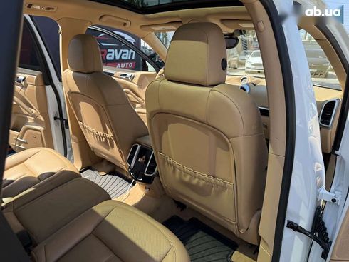 Porsche Cayenne 2016 - фото 28