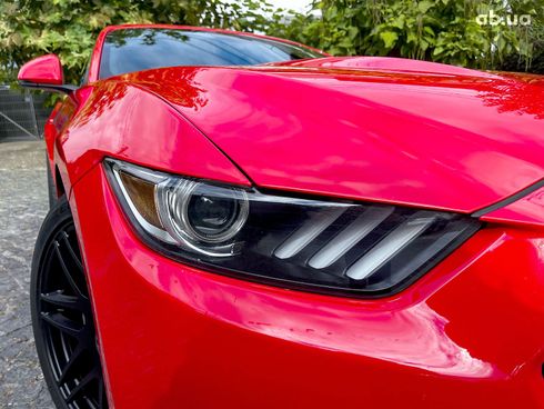 Ford Mustang 2017 красный - фото 25
