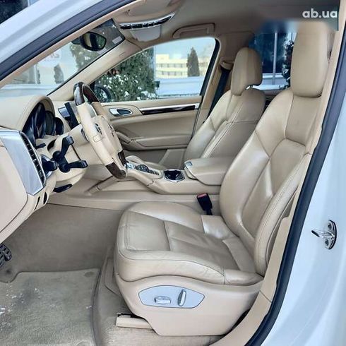 Porsche Cayenne 2011 - фото 13