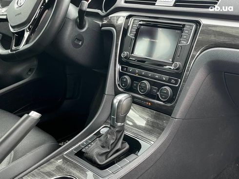 Volkswagen passat b8 2018 серый - фото 40