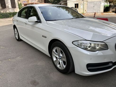 BMW 5 серия 2013 белый - фото 7