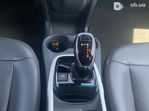 Chevrolet Bolt 2017 - фото 13