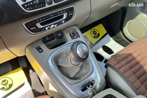 Renault Scenic 2009 - фото 13