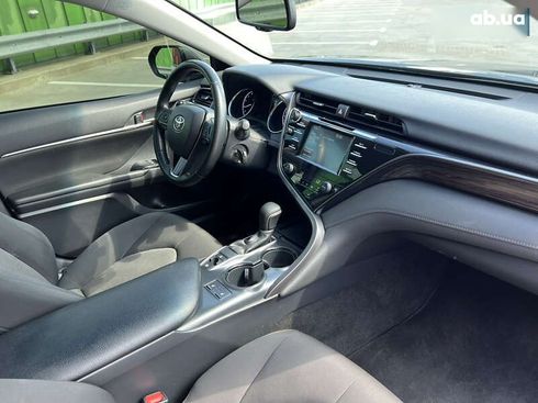 Toyota Camry 2019 - фото 24