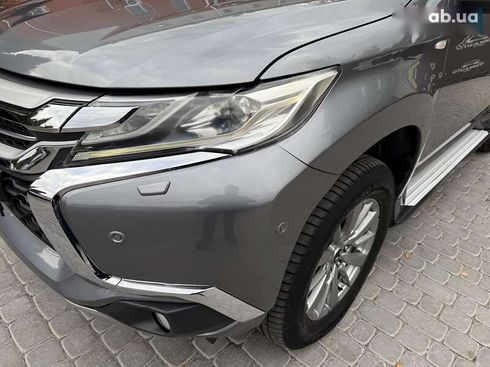 Mitsubishi Pajero Sport 2016 - фото 26