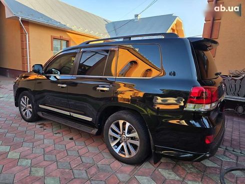 Toyota Land Cruiser 2018 - фото 6