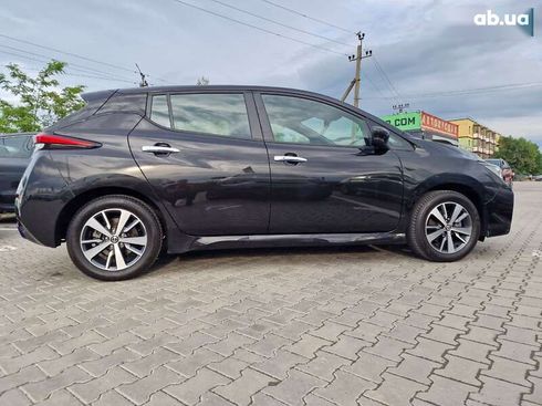 Nissan Leaf 2022 - фото 9