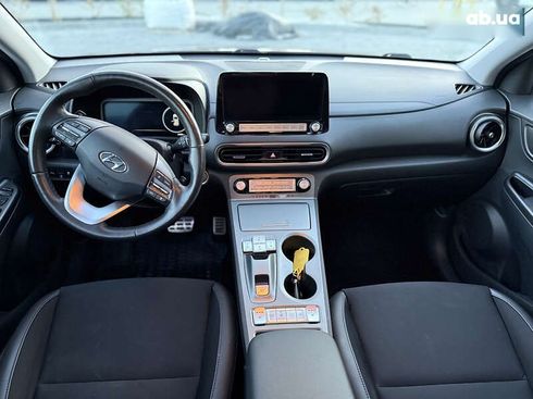 Hyundai Kona Electric 2022 - фото 7